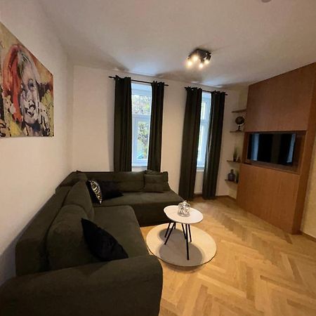 Deluxe Apartment Favoriten Vienna Exterior photo