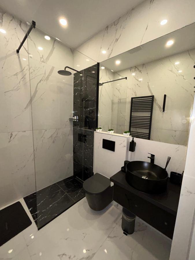 Deluxe Apartment Favoriten Vienna Exterior photo