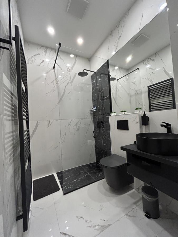 Deluxe Apartment Favoriten Vienna Exterior photo